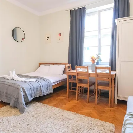 Station Aparthotel 3*