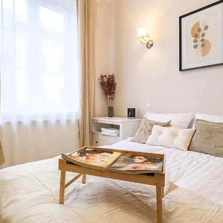 Station Aparthotel 3*