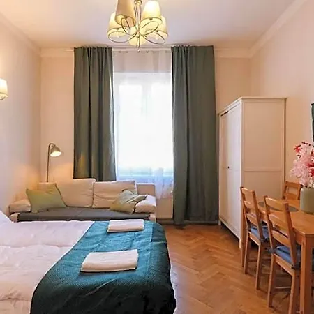 Station Aparthotel 3*